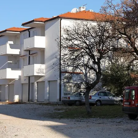 Apartment With A Parking Space Rogoznica - 13684