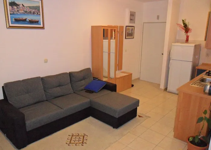 Daire With Parking Space - 13684