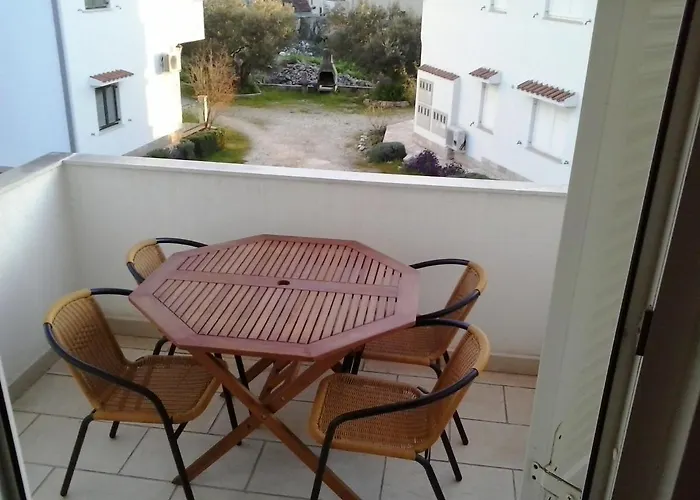 Daire With Parking Space - 13684 *